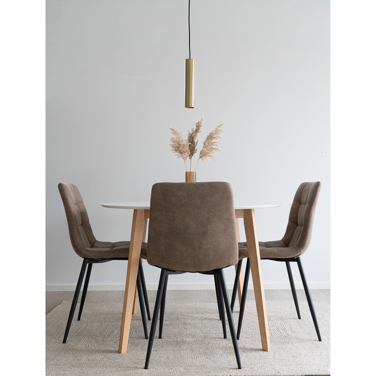 House Nordic ApS - Middelfart Eetkamerstoel Microvezel Lichtbruin - Deco Delights Eetkamerstoel
