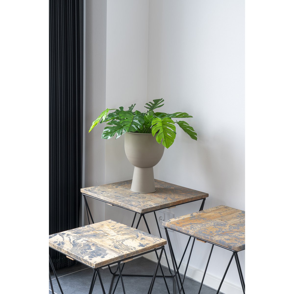 House Nordic ApS - Amalfi Bloempot - Zand, Staal, Ø19x27 cm - Deco Delights
