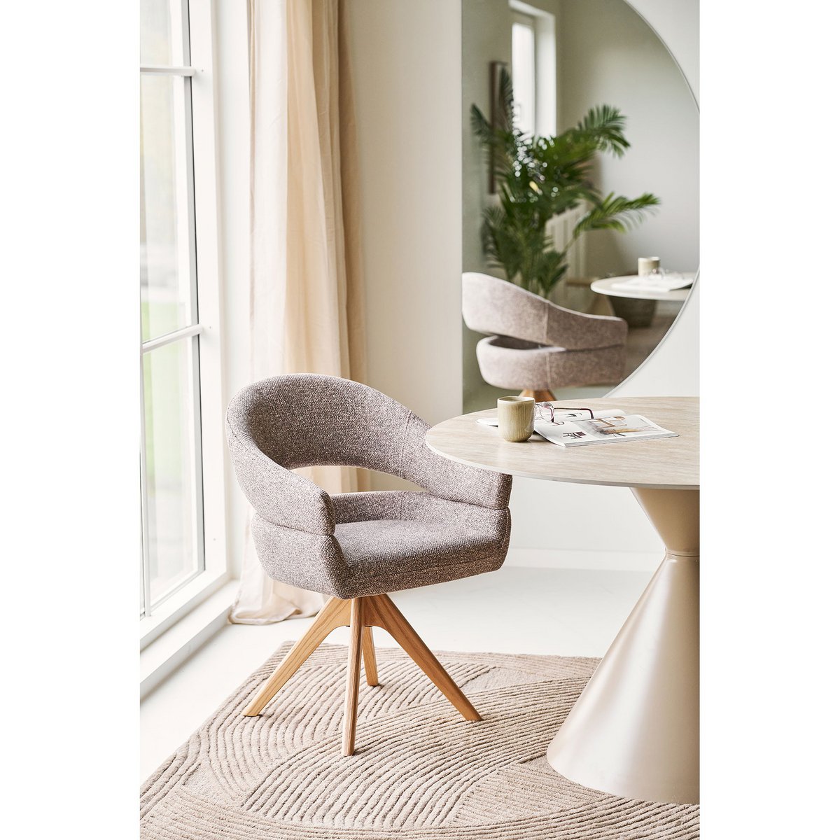 House Nordic ApS - Dover Eetkamerstoel met draaibare, bruine, naturel eiken poten, HN1323 - Deco Delights