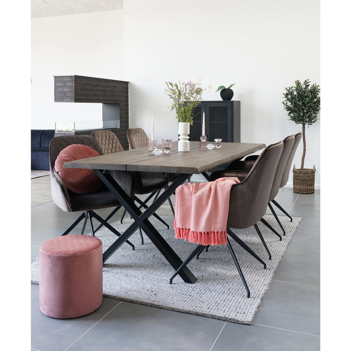 House Nordic ApS - Harbo Eetkamerstoel Met Draaiknop Lichtbruin - Deco Delights Eetkamerstoel