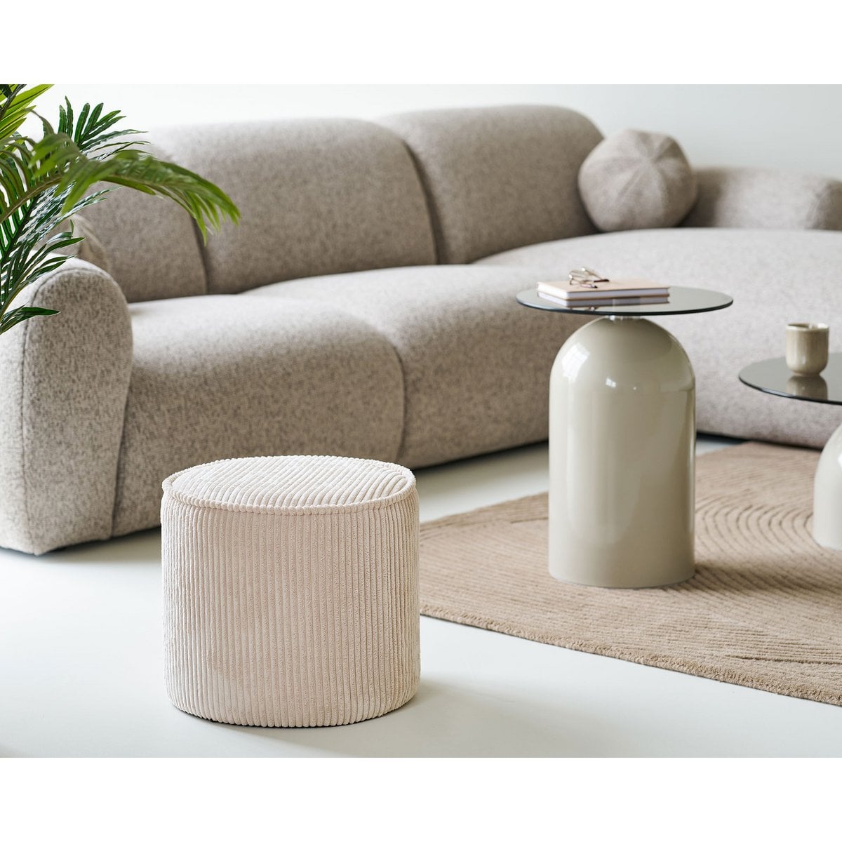 House Nordic ApS - Taupo Poef, ribfluweel, beige, ø40x35 cm, HN1424 - Deco Delights