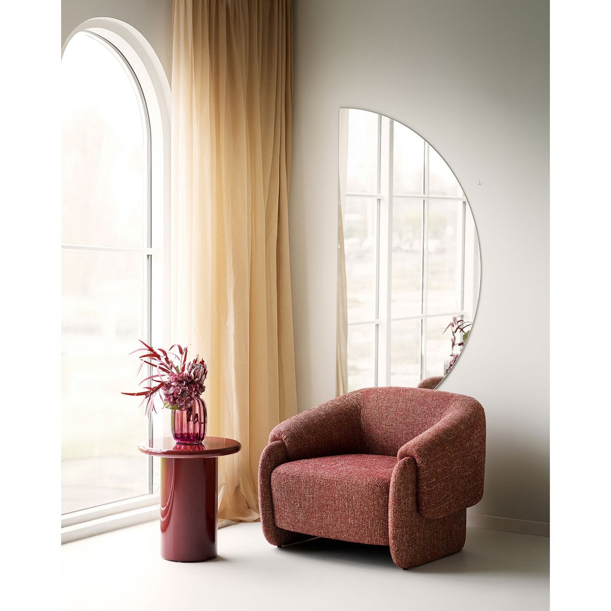 House Nordic ApS - Vaas, mondgeblazen glas, gerookt rood, ø17x21 cm - Deco Delights