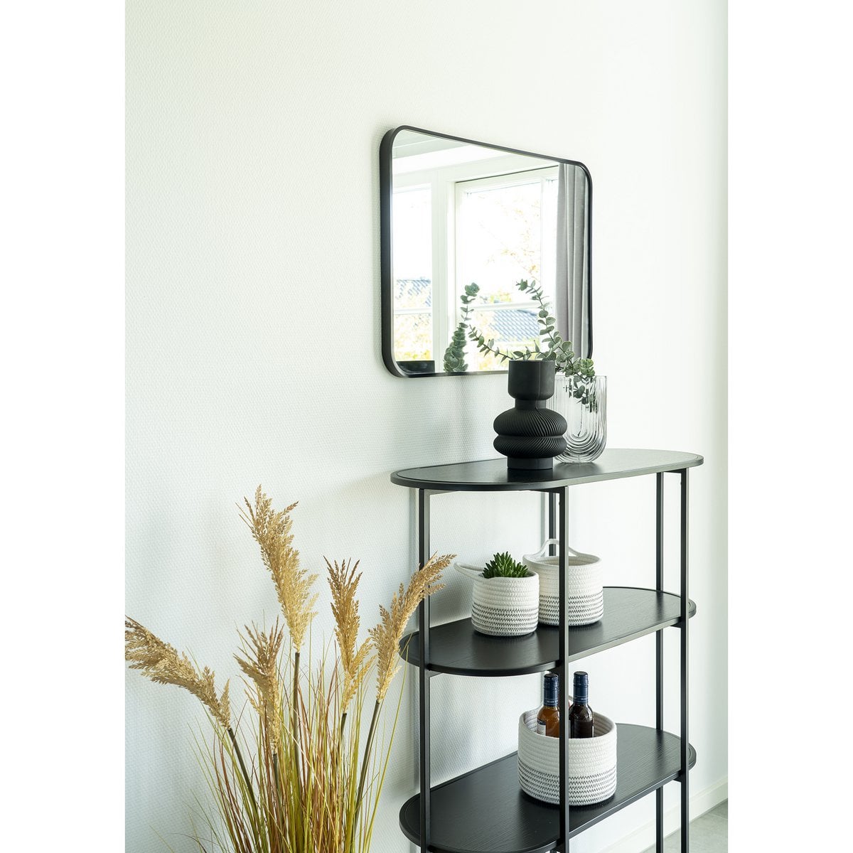 House Nordic ApS - Vita Plank - Zwart, Staal/spaanplaat/melaminefolie, 85x36x111 cm - Deco Delights