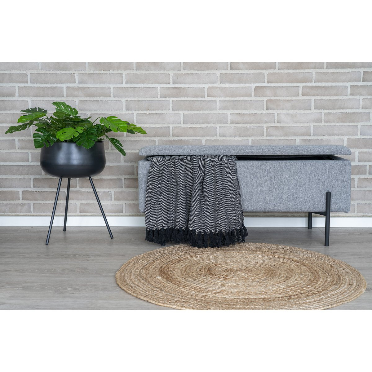 House Nordic ApS - Watford Bank - Lichtgrijs, polyester, 95x36,5x43cm - Deco Delights